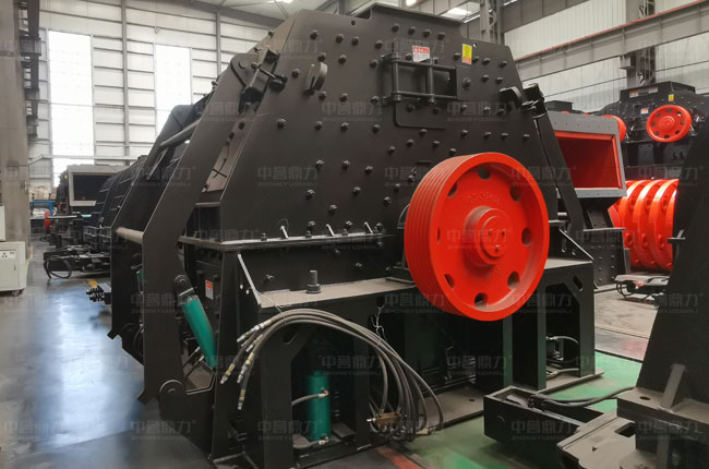 可逆制砂機(jī)使用現(xiàn)場 可逆制砂機(jī)使用現(xiàn)場