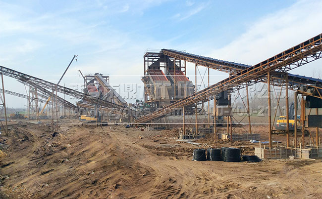 碎石生產(chǎn)線現(xiàn)場 碎石生產(chǎn)線現(xiàn)場