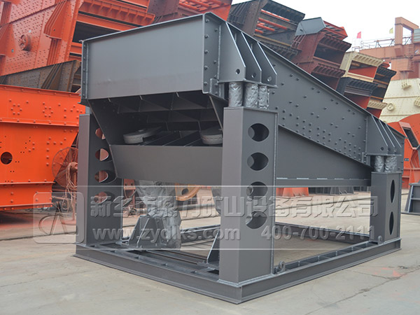 石料生產(chǎn)線設(shè)備之振動(dòng)給料機(jī) 石料生產(chǎn)線設(shè)備之振動(dòng)給料機(jī)