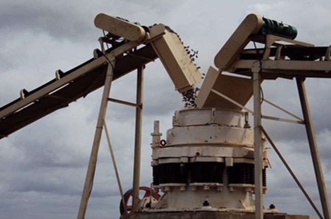 圓錐式破碎機(jī) 圓錐式破碎機(jī)