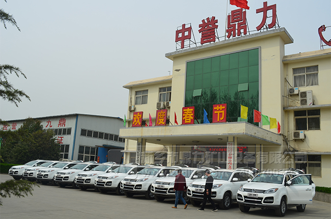 制砂機設(shè)備生產(chǎn)廠家/中譽鼎力 制砂機設(shè)備生產(chǎn)廠家/中譽鼎力