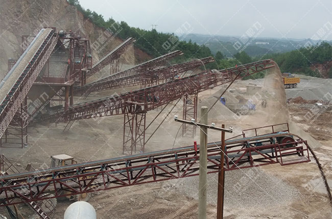 皮帶輸送機(jī) 皮帶輸送機(jī)