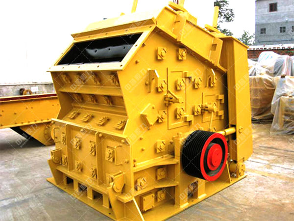 反擊式破碎機(jī)實(shí)拍圖展示 反擊式破碎機(jī)實(shí)拍圖展示