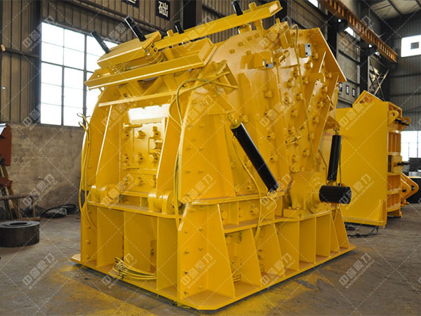 反擊式破碎機(jī)實(shí)拍圖展示4 反擊式破碎機(jī)實(shí)拍圖展示4