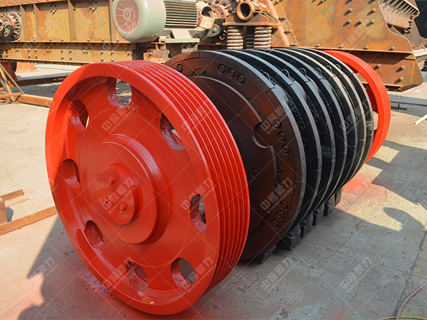 錘式破碎機轉(zhuǎn)子和反擊板