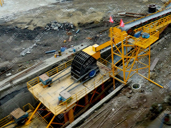 1512重型錘式破碎機(jī)