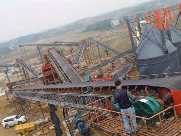 皮帶輸送機(jī)