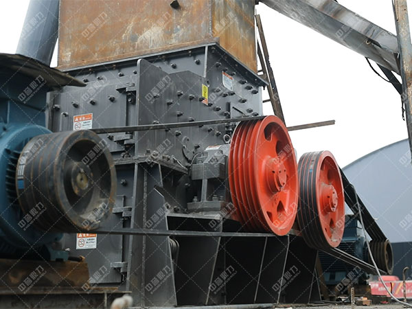 石灰石雙轉(zhuǎn)子制砂機