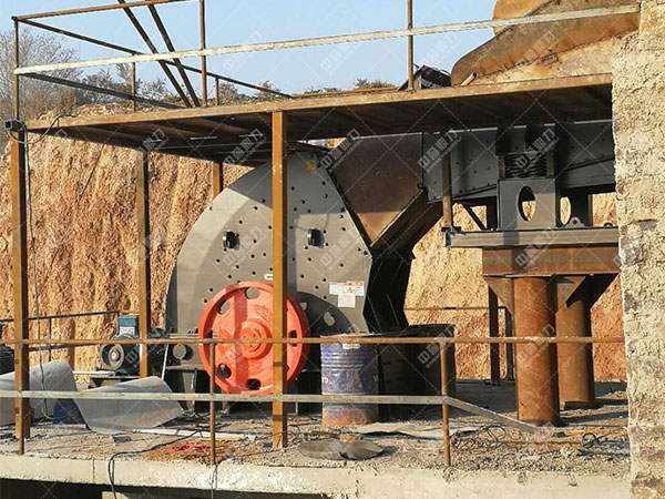 石灰?guī)r破碎機(jī)