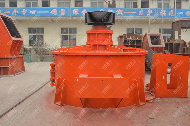 立軸板錘制砂機