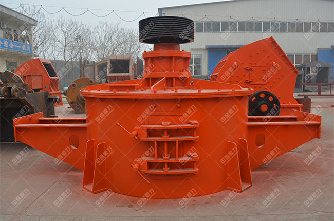 立軸板錘制砂機