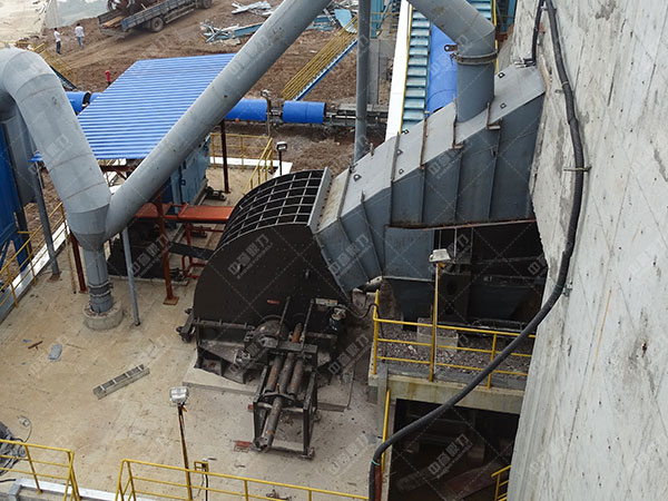 重型錘式破碎機(jī) 重型錘式破碎機(jī)