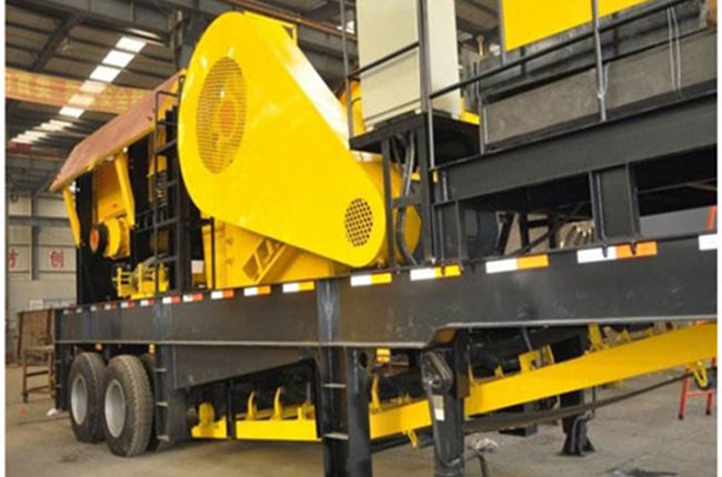 移動煤矸石破碎機