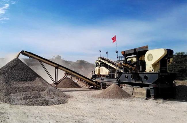 移動破碎篩分站