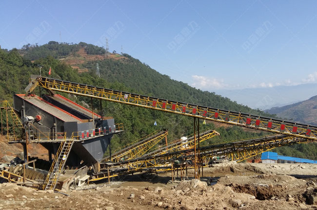 四川西昌時(shí)產(chǎn)250-350噸花崗巖碎石生產(chǎn)